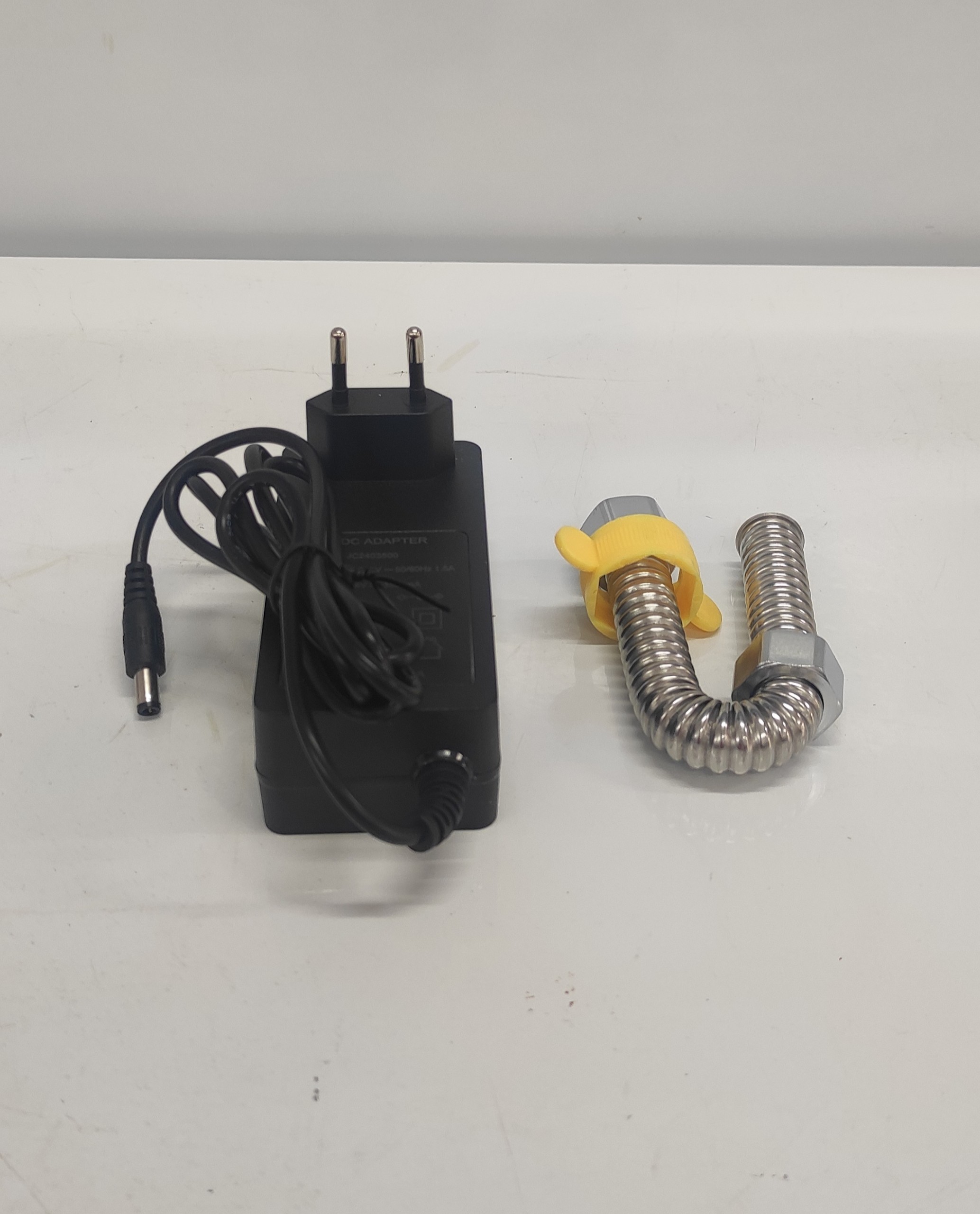 Máy bơm tăng áp chống giật Tungsan DC 24V