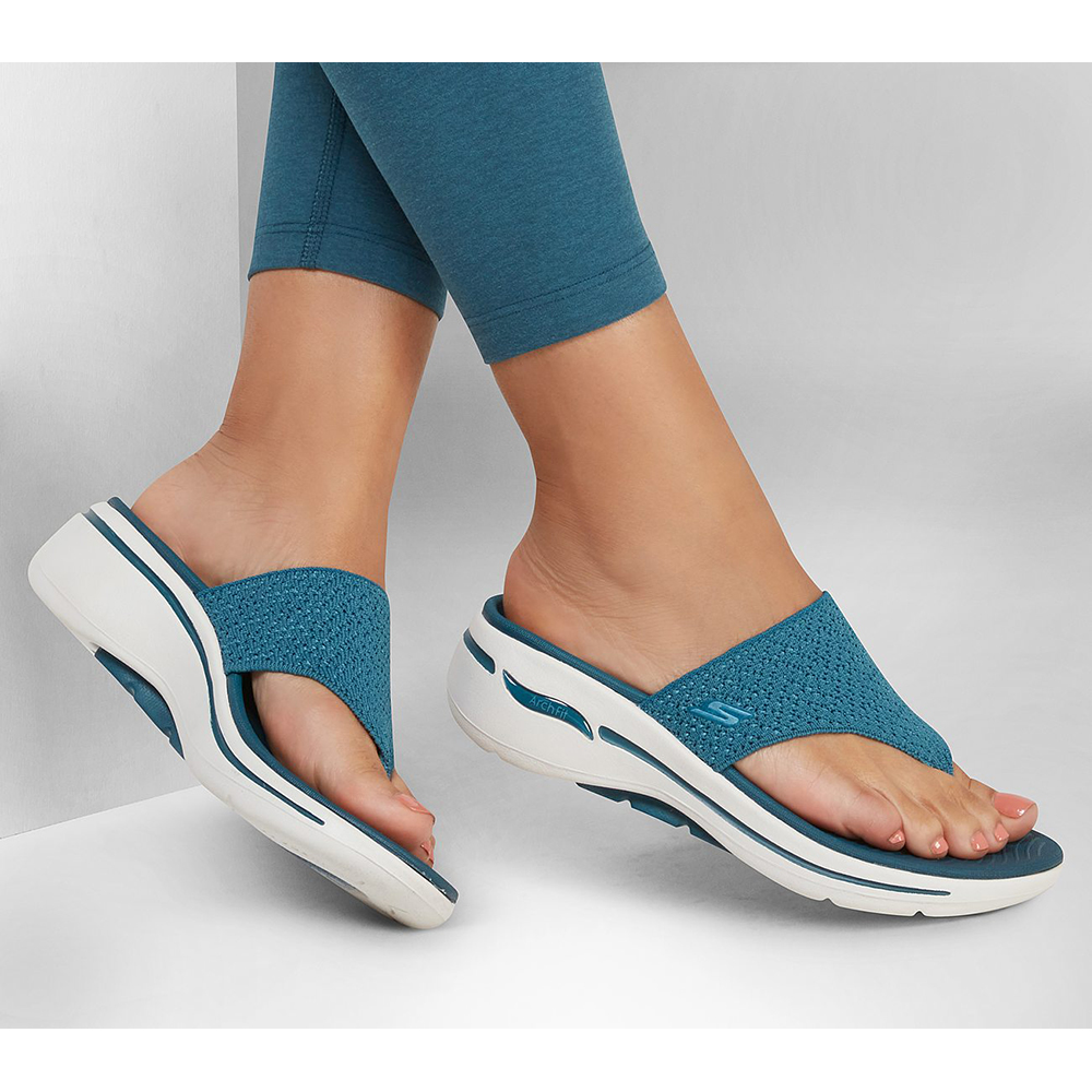 Skechers Nữ Dép Xỏ Ngón GOWalk Arch Fit Sandal - 140221-BLU