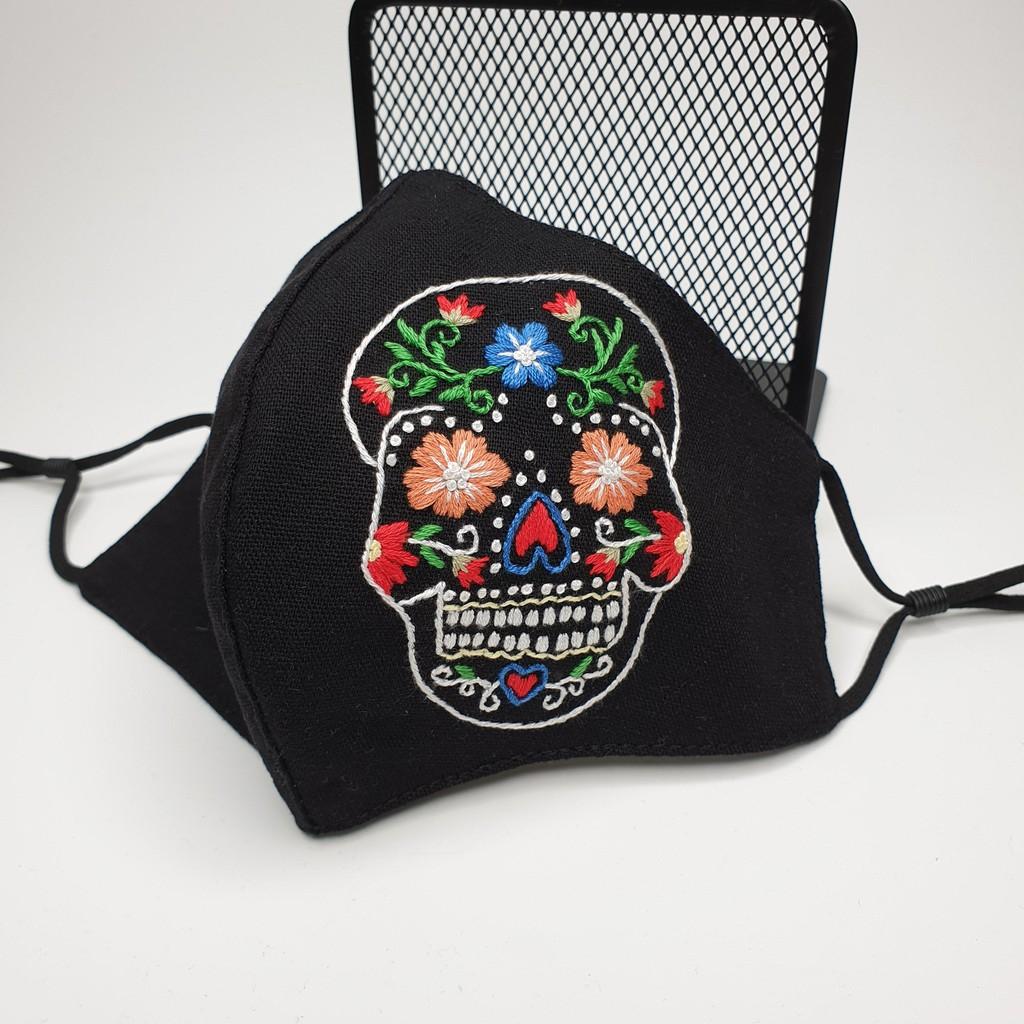 Khẩu trang hình đầu lâu Halloween thêu tay vải linen JL124Ha