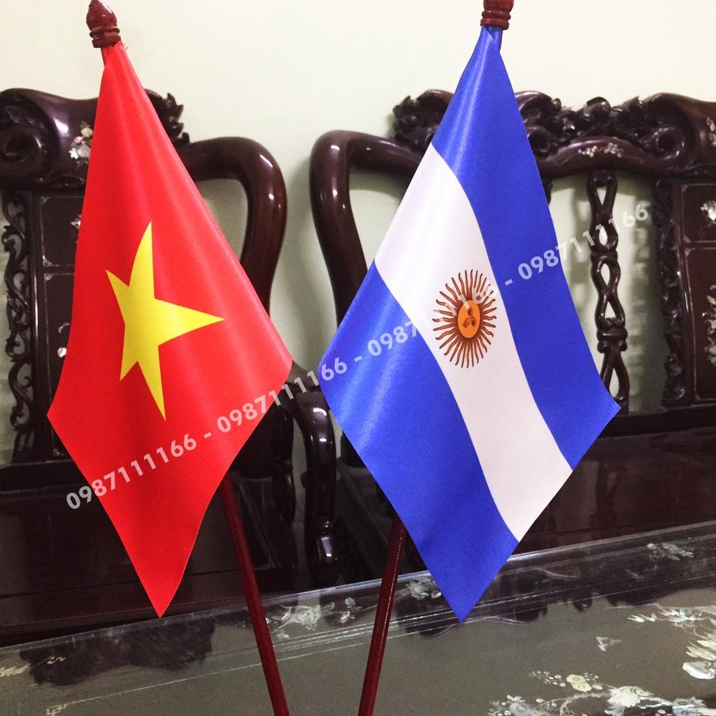 Cờ Để Bàn Đế gỗ Cắm 2 cờ Việt Nam - Argentina In Kỹ Thuật Số
