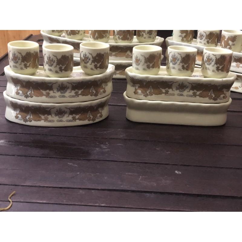 Kỷ Thờ Men Vàng 3 và 5 chén ( cong và thẳng