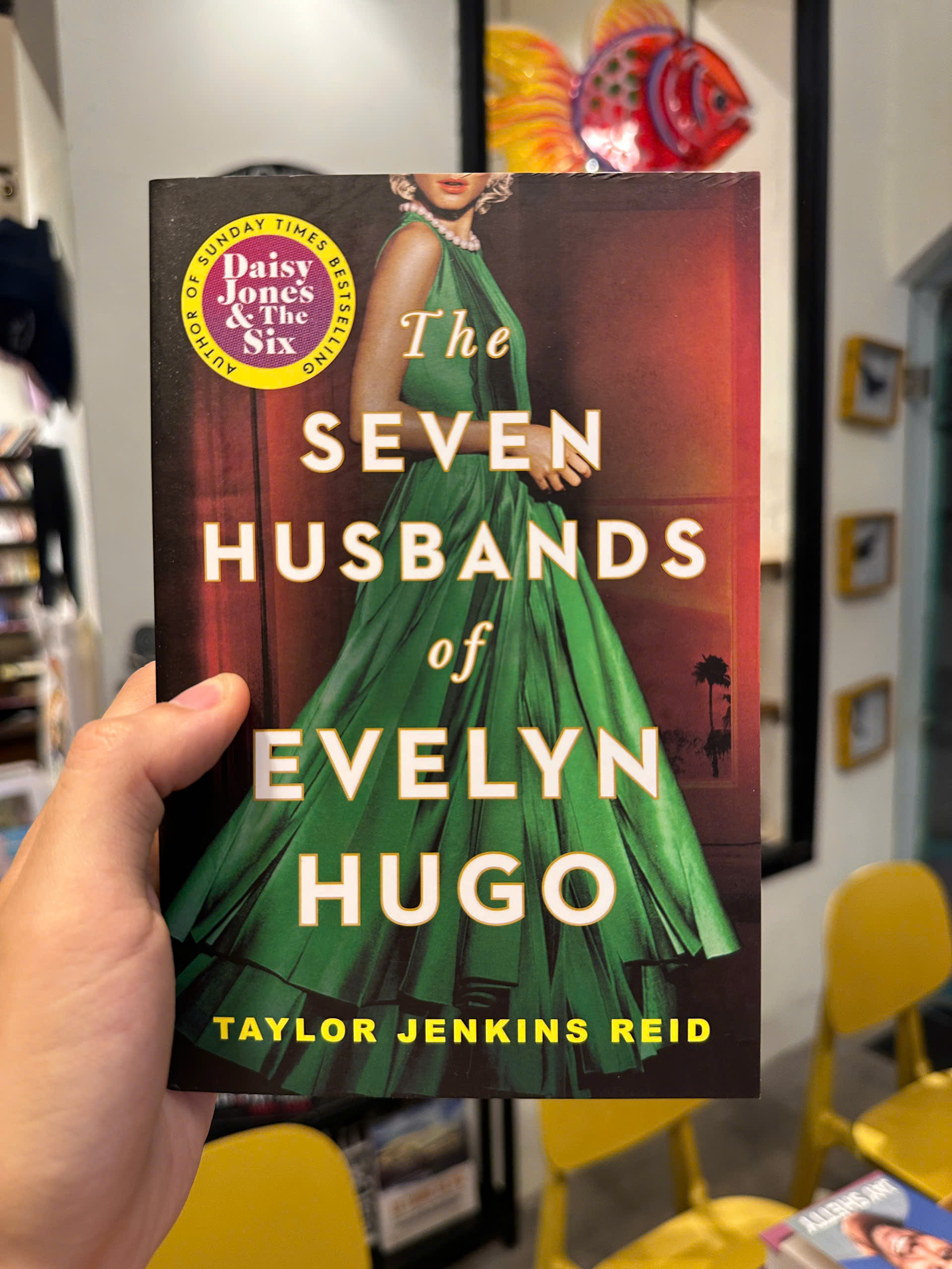 Sách - The Seven Husbands of Evelyn Hugo by Taylor Jenkins Reid | BookTok / Ngoại văn Nhập khẩu UK