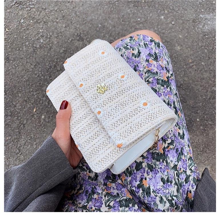 Túi đeo chéo nhỏ hợp thời trang