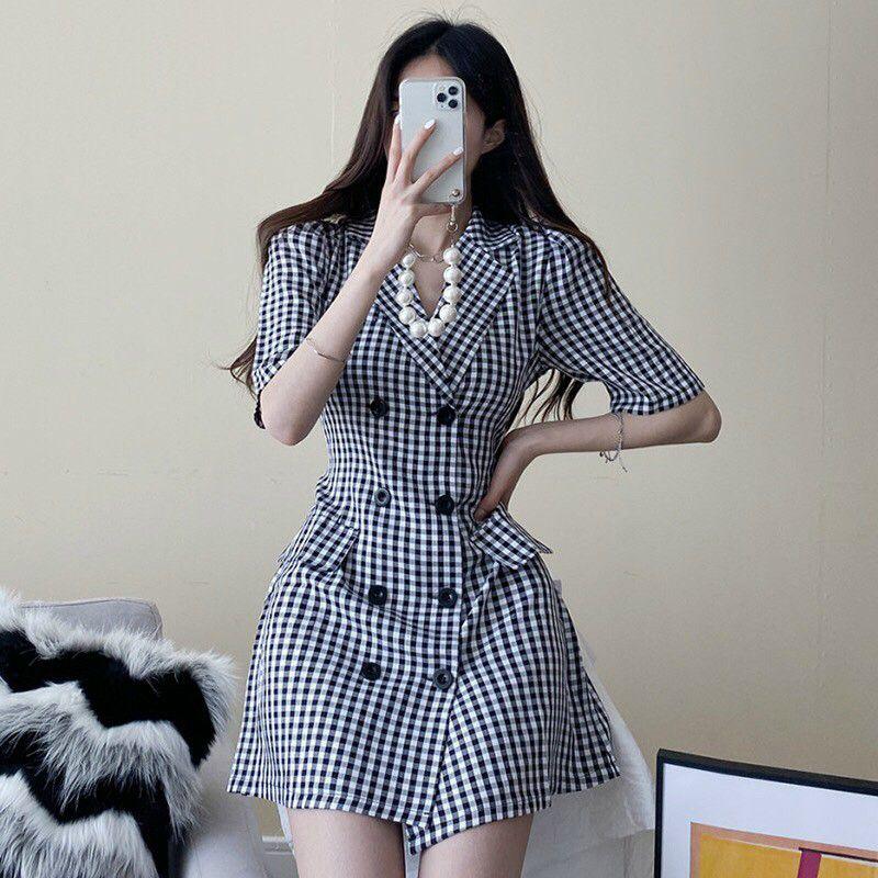 ĐẦM CARO CỔ VEST