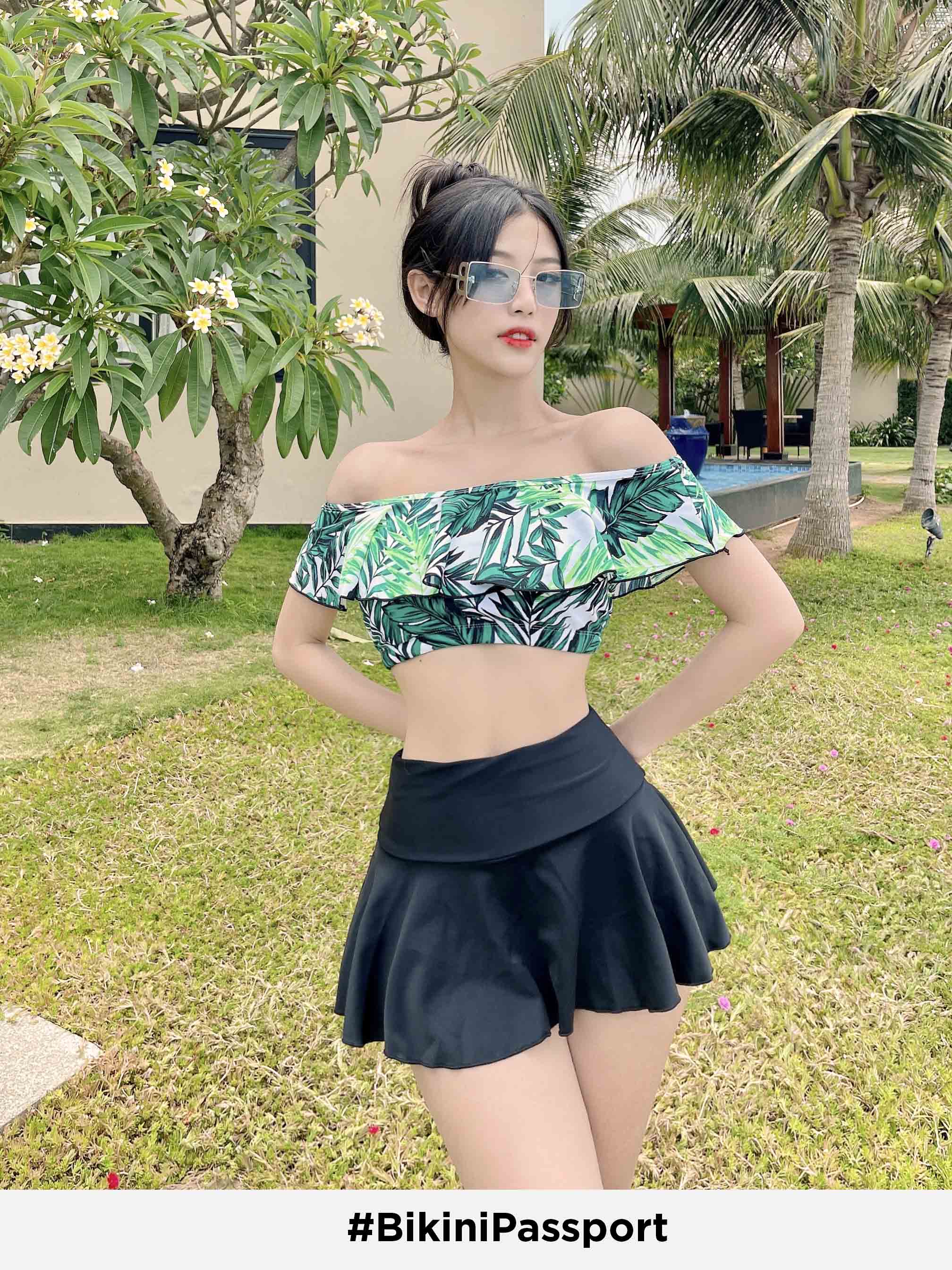 Đồ bơi Nữ BIKINI PASSPORT kiểu Hai mảnh váy, vai áo bèo- màu Xanh lá - BS299_GN