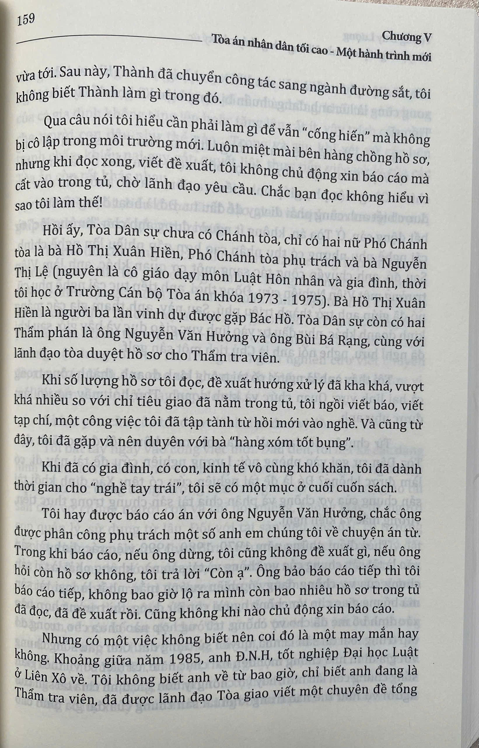 Chuyện Nghề Phán Xử : Những Dòng Chảy Của Ký Ức