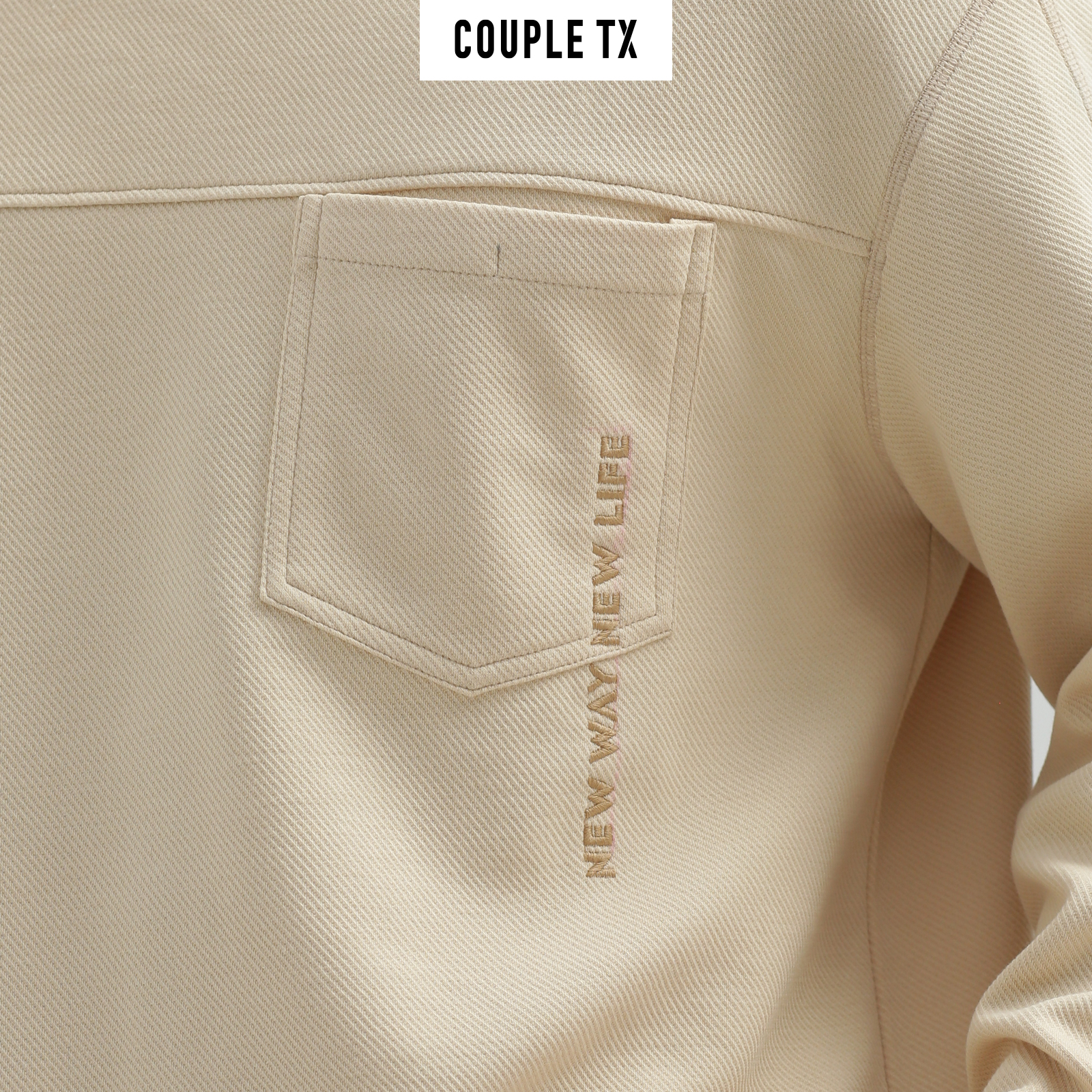 COUPLE TX - Áo Sweater Nam Vải Gân Chéo Thêu Typo Túi MSW 1017