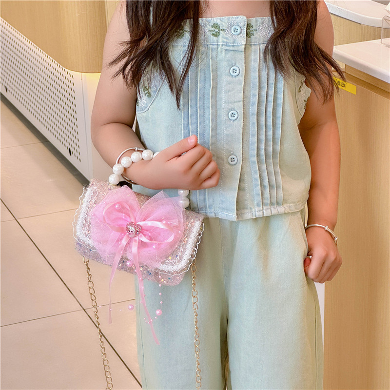 Túi đeo chéo cho bé phong cách dễ thương – BEE GEE DCTE64