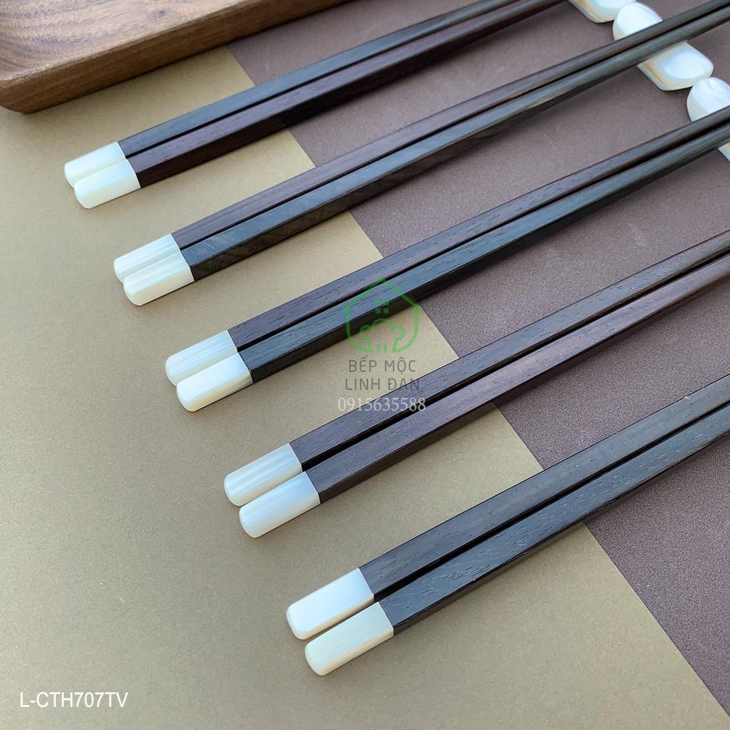 Đũa gỗ trắc tự nhiên đầu cẩn ốc biển nhập khẩu_Bộ 05 đôi vuông\