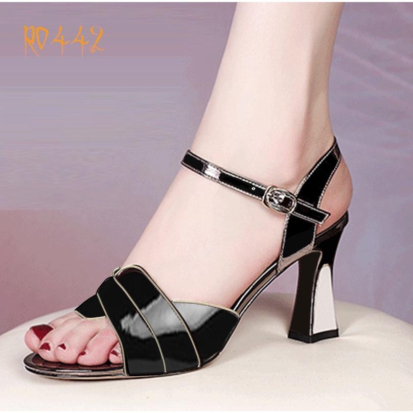 Sandal nữ hở mũi, da lì ROSATA RO442 cao 7p - Đen, Kem - HÀNG VIỆT NAM - BKSTORE