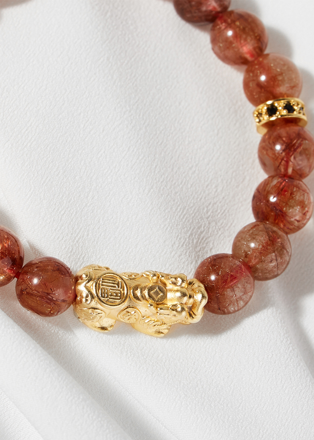 Vòng thạch anh tóc đỏ phối tỳ hưu mạ vàng 24K Ngọc Quý Gemstones