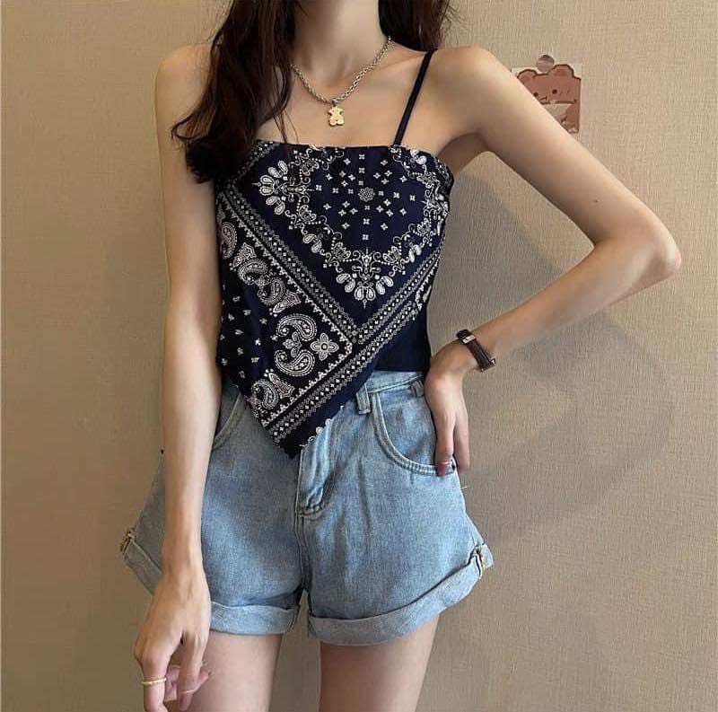 Áo 2 dây thổ cẩm vạt yếm siêu đẹp
