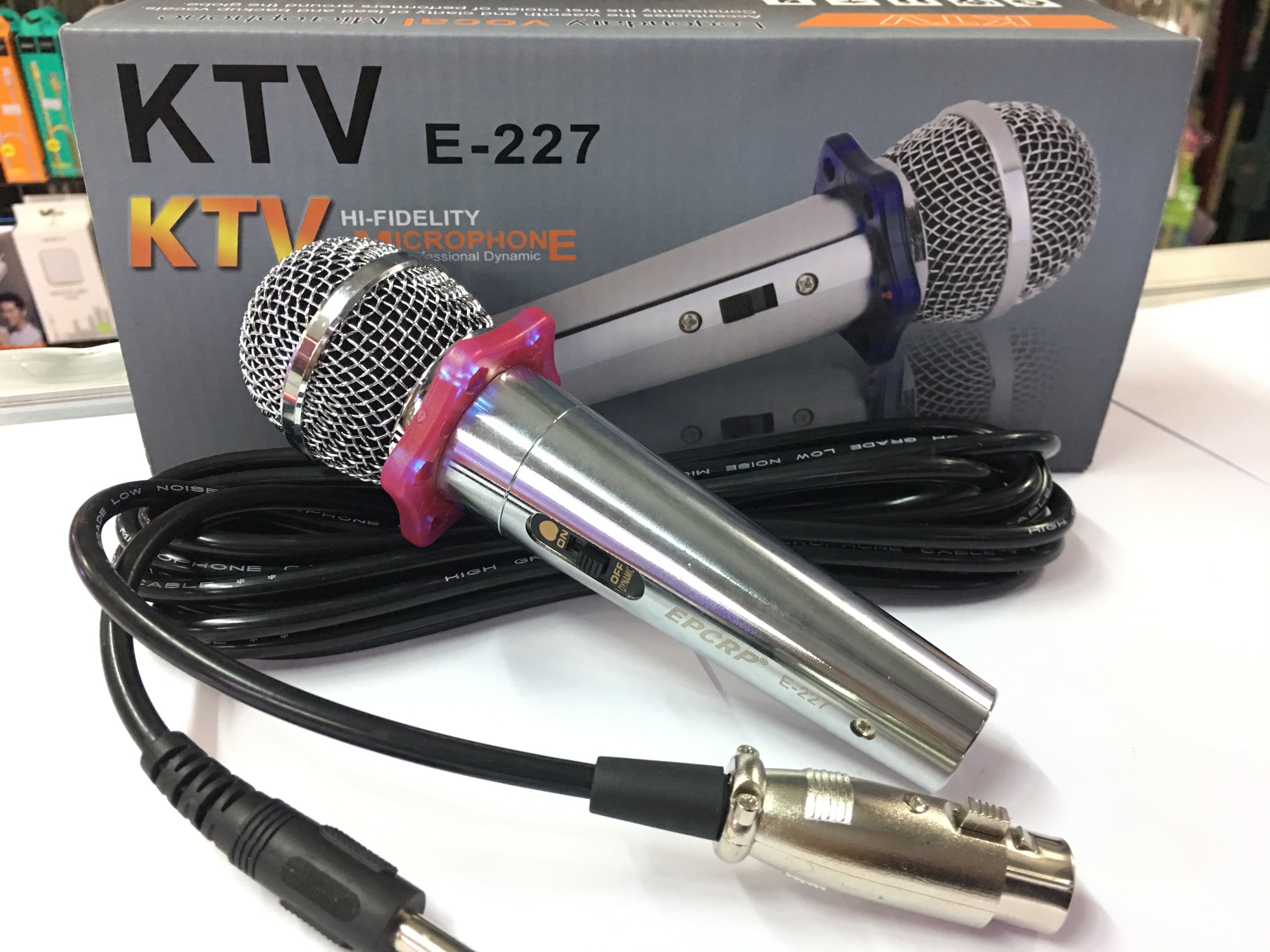 MICRO KARAOKE CÓ DÂY E-227 CỰC HÚT TIẾNG DÂY DÀI 5 MÉT