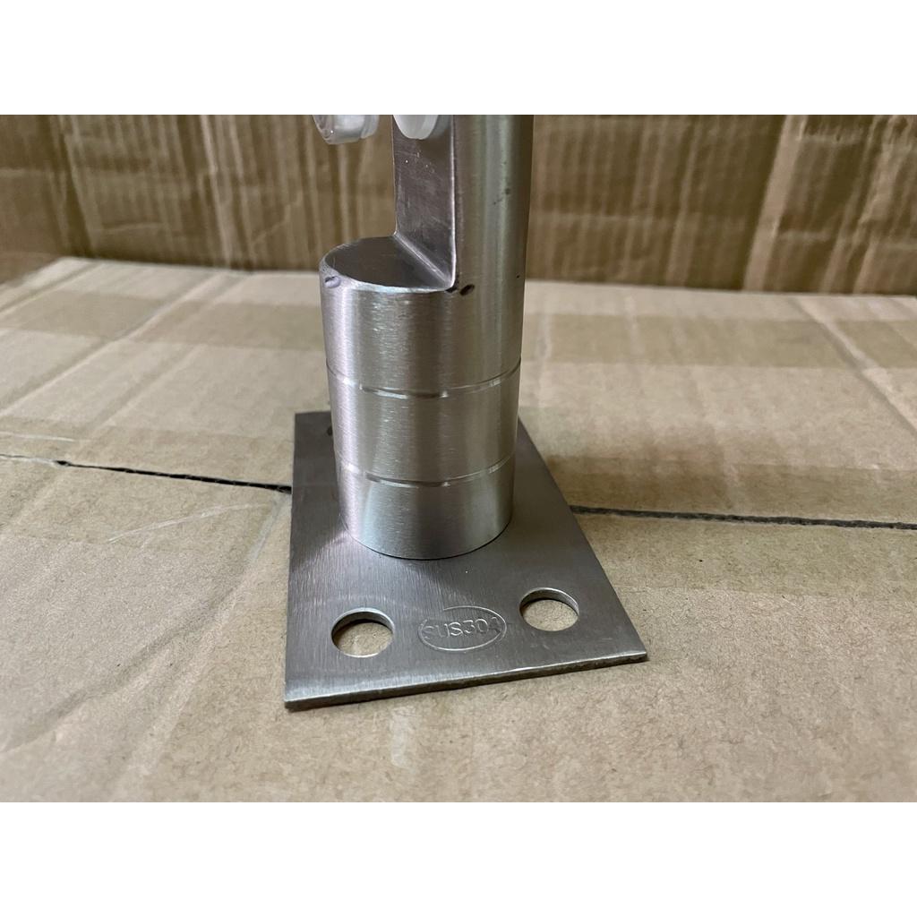 Trụ kính lan can tròn rỗng inox 304 mờ tim 7cm