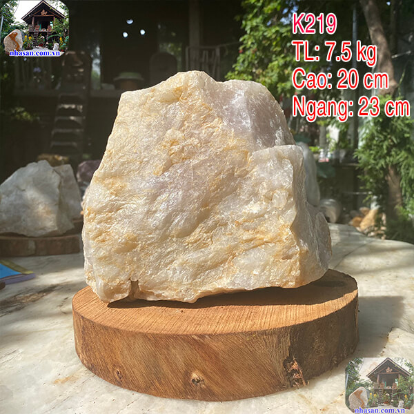 Đá thạch anh thô nguyên khối lột da trấn trạch - 7.5kg