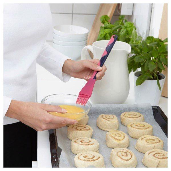 Cọ làm bánh hồng/xanh GUBBRORA