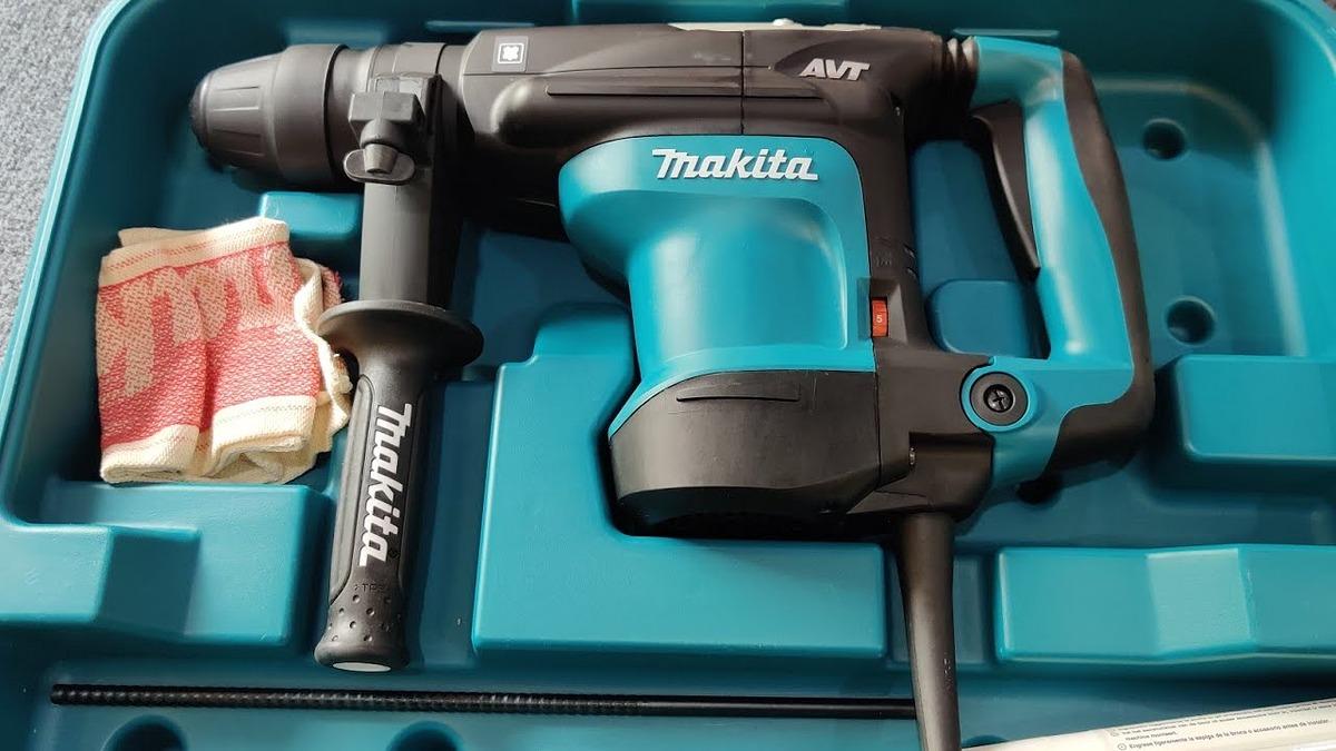 MÁY KHOAN ĐỘNG LỰC 1100W 40MM MAKITA HR4013C - HÀNG CHÍNH HÃNG