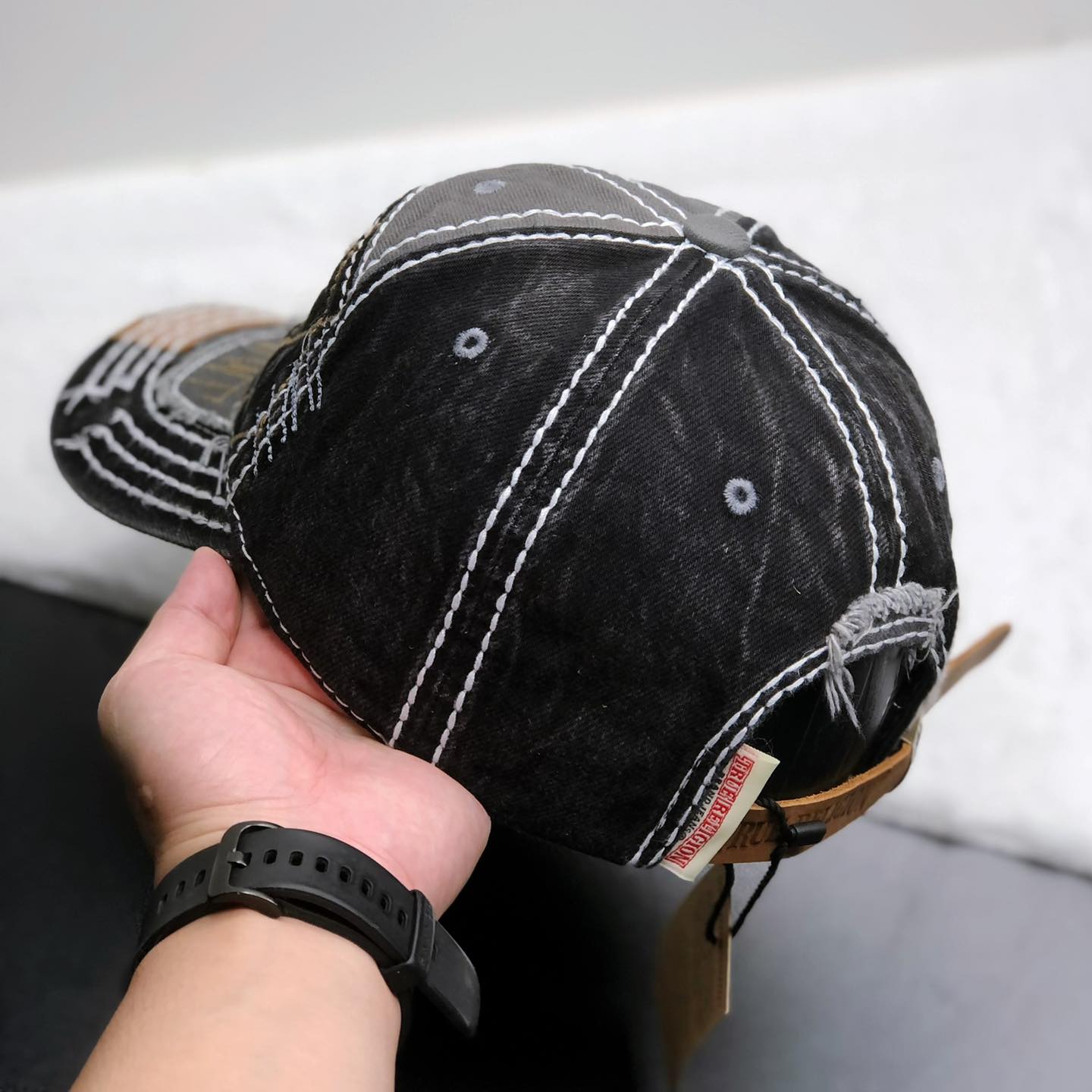 Nón nam, mũ lưỡi trai Ông Địa U rách phối vải jeans form đẹp thời trang đường phố