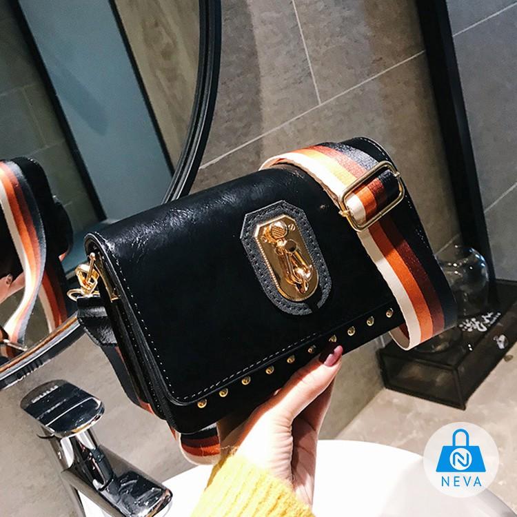 (HOT) Túi đeo vai xu hướng đinh tán NEVA086 Phong Cách Hàn Quốc
