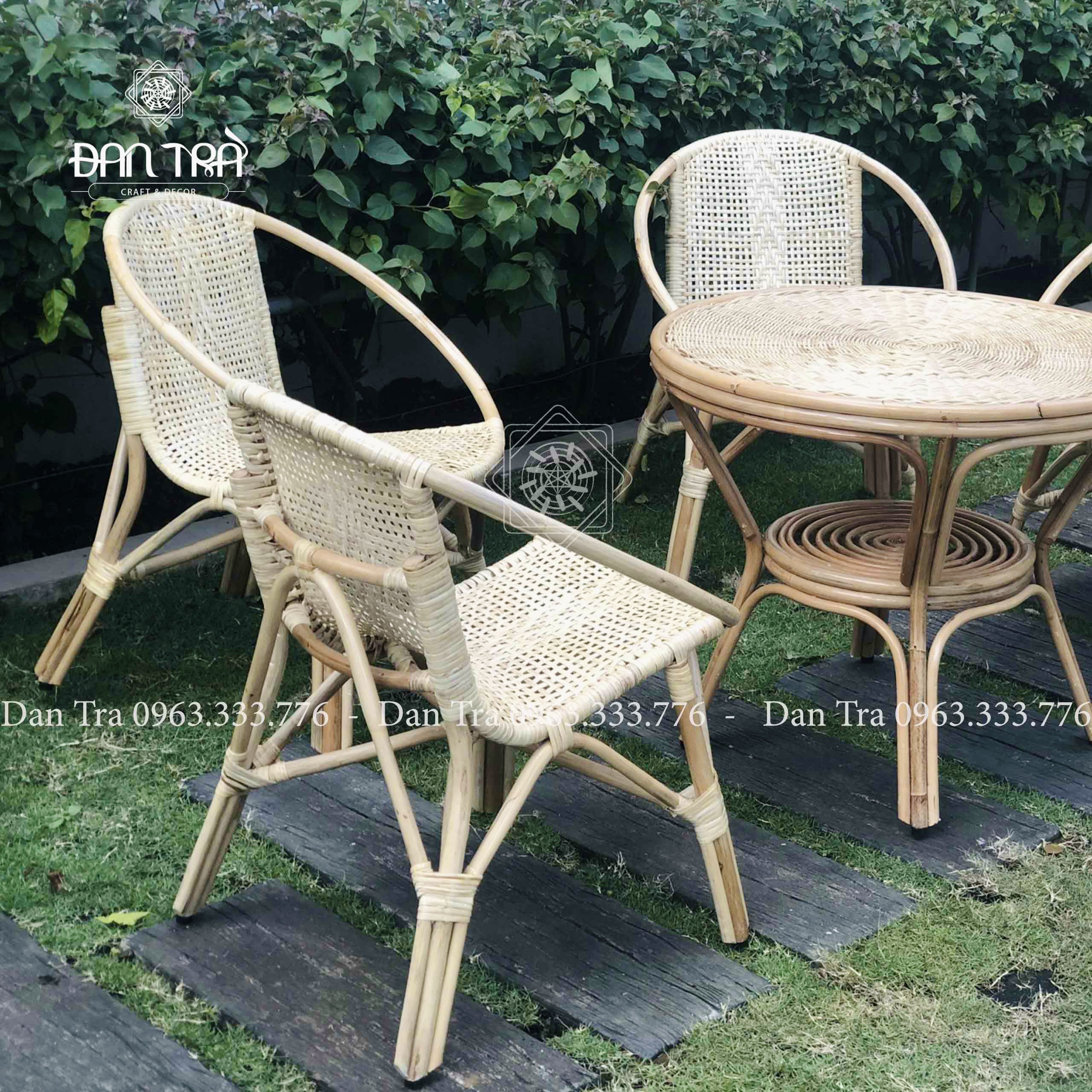 Bộ Bàn Ghế Mây Sân Vườn 4 Ghế Đan Mặt Trắng Và Bàn Tròn Cao Câp -Bộ Bnà Ghế Mây Nhỏ Gọn- Bộ Bàn Ghế Decor Không Gian Xanh- Nội Thất Mây Tre Đan Trà