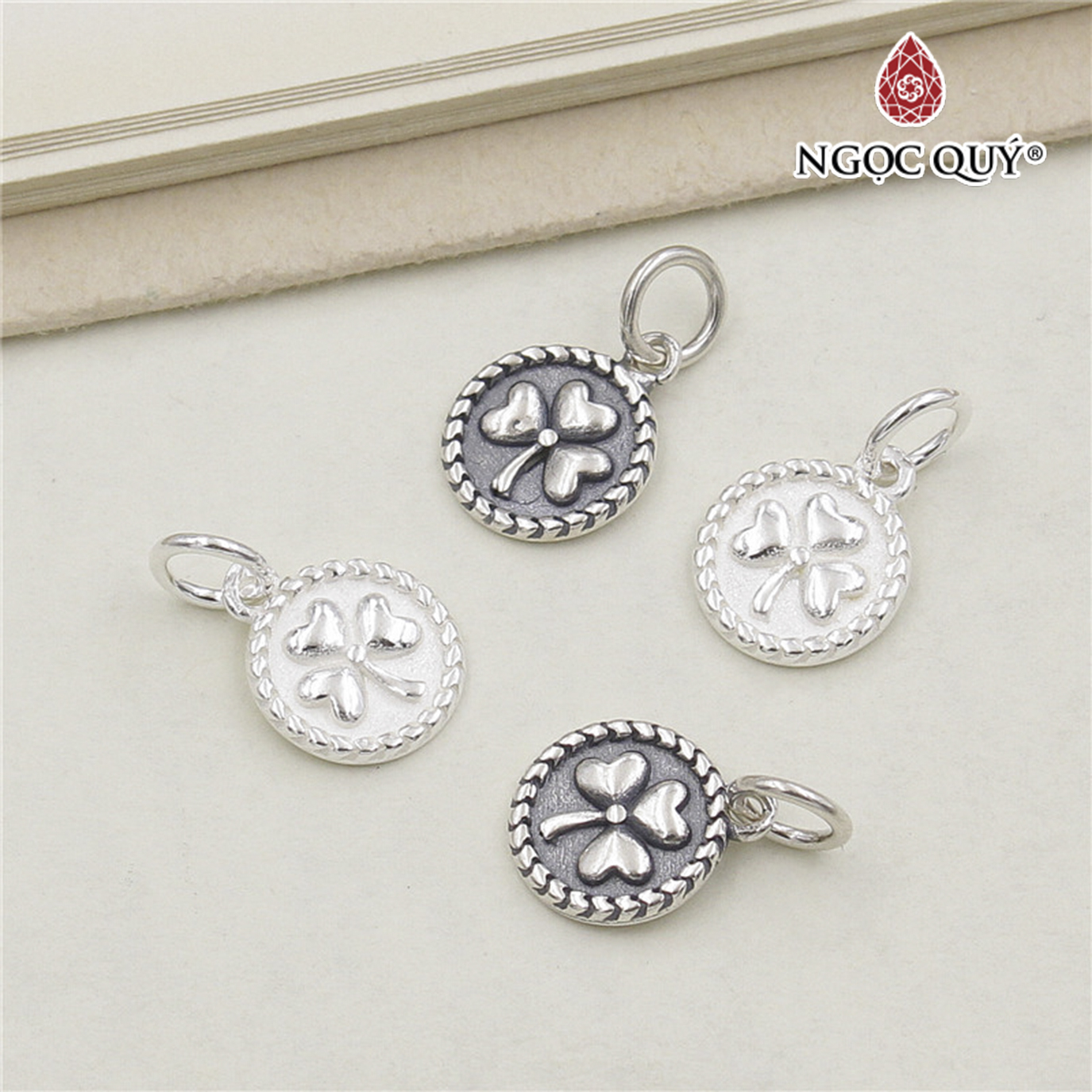 Charm bạc tròn khắc cỏ 3 lá treo - Ngọc Quý Gemstones