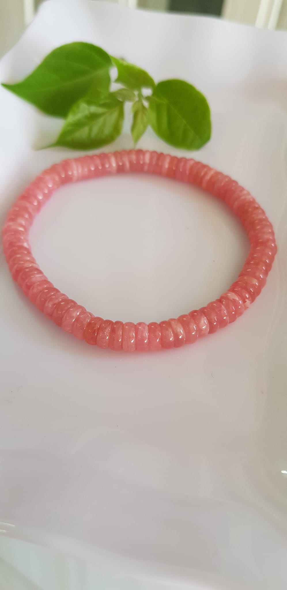 Vòng tay Mới Đá Đào Hoa tự nhiên bánh xe hồng đẹp 6,5mm Màu hồng tươi bóng đẹp Nữ mệnh hỏa, mệnh thổ ạ Công dụng may mắn, tài lộc, tốt sức khỏe, xinh đẹp tay ạ