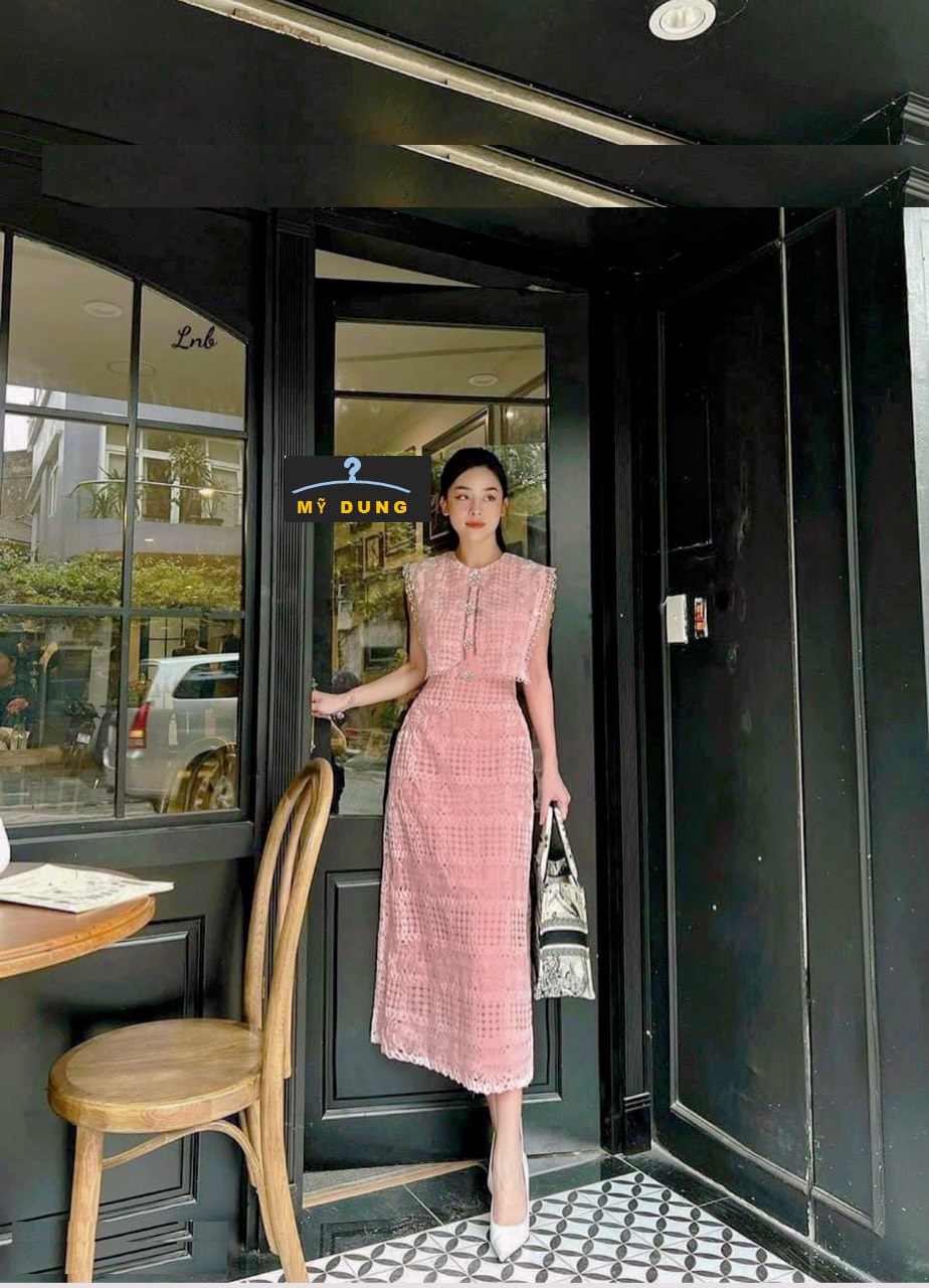 ĐẦM BODY REN CỔ TIỂU THƯ- ĐÍNH NÚT- SÁT NÁCH-  CAO CẤP - TÔN DÁNG- NHẸ NHÀNG- SANG TRỌNG