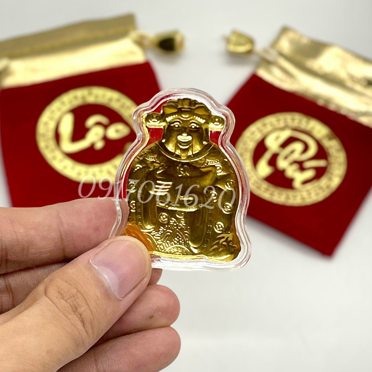 Ông Thần Tài Mạ Vàng Tặng kèm Túi Gấm Đỏ Chứ Phúc Lộc Phong Thủy May Mắn