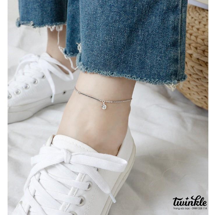 Lắc chân thanh ngang đá treo