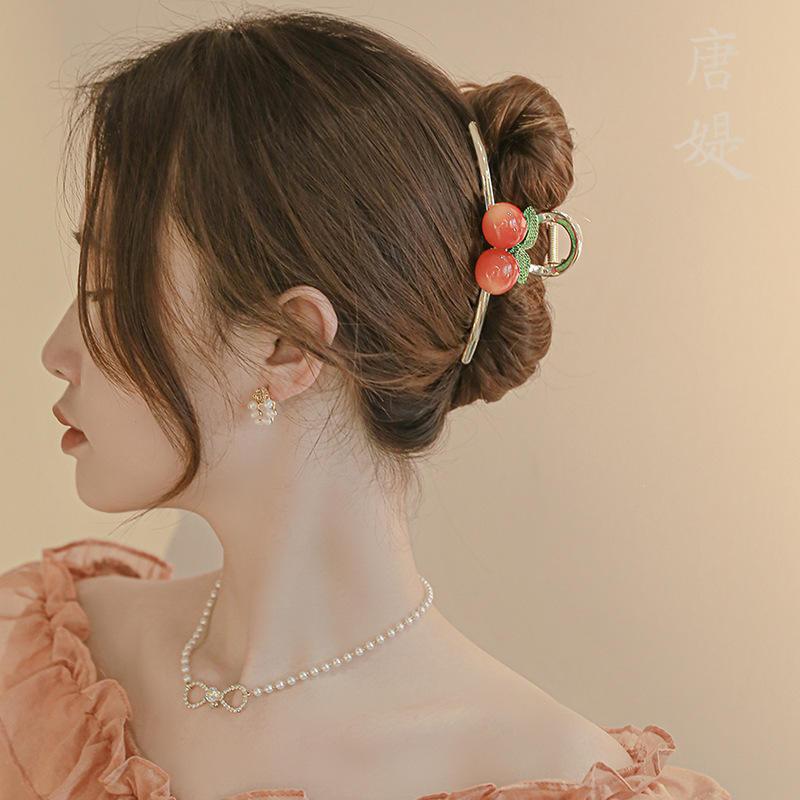 Kẹp tóc càng cua Classy họa tiết trái cây Hàn Quốc nhiều màu phong cách trẻ trung hiện đại PK1150