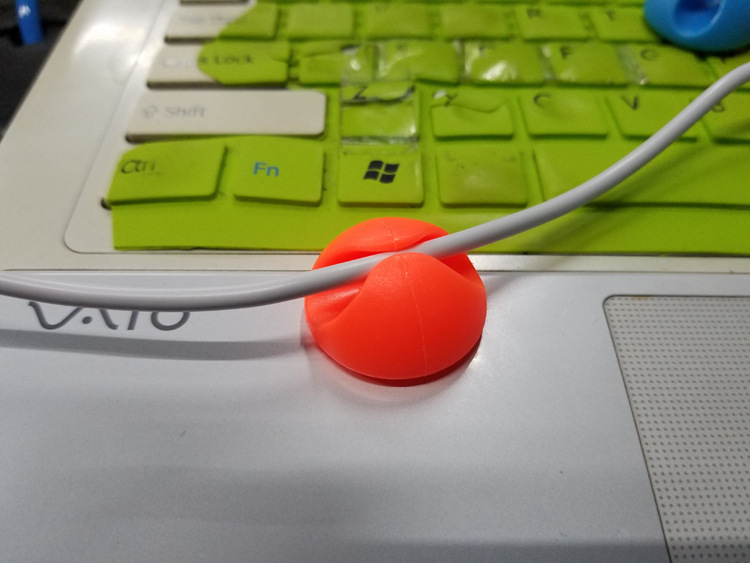 Kính lúp mini có đèn đọc sách