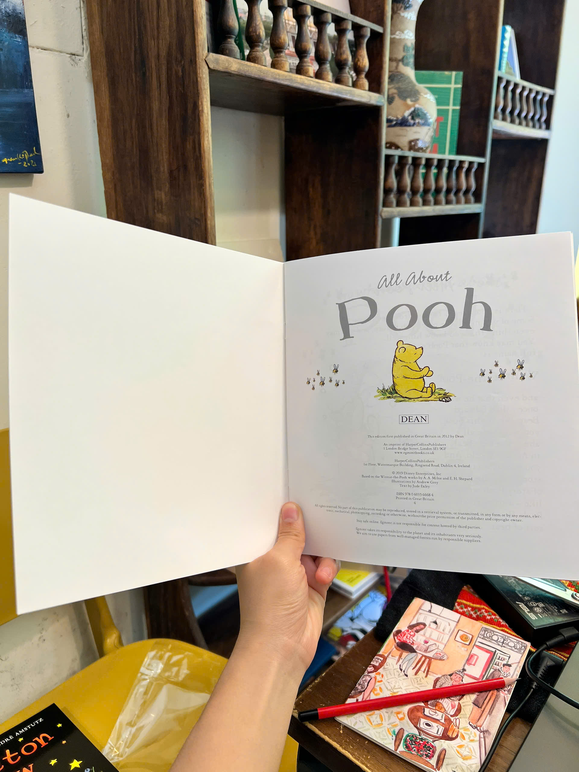Sách - Winnie-the-Pooh: All About Pooh by A. A. Milne | Children Picture Book / Ngoại văn Thiếu nhi