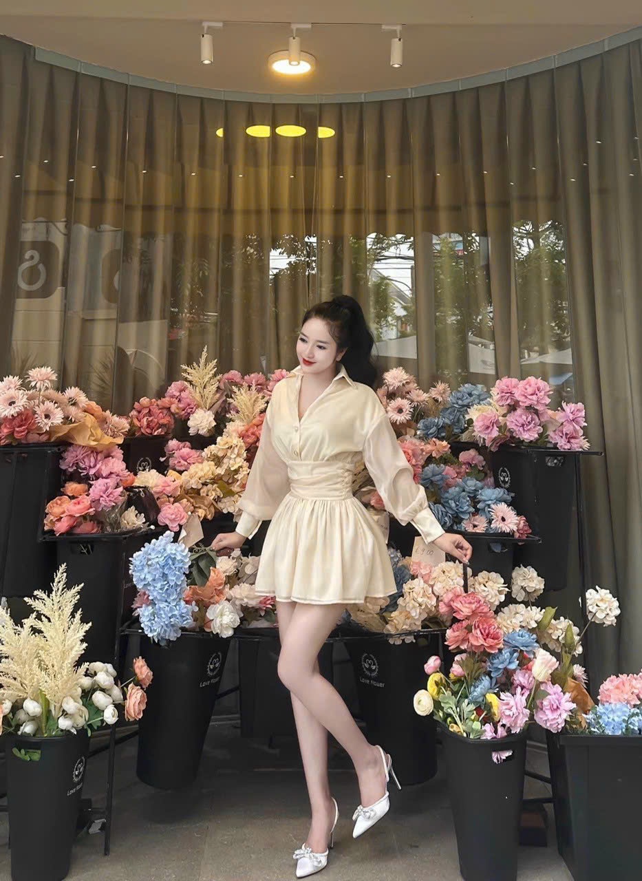 Set đầm áo sơ mi kèm chân váy xòe có quần trong