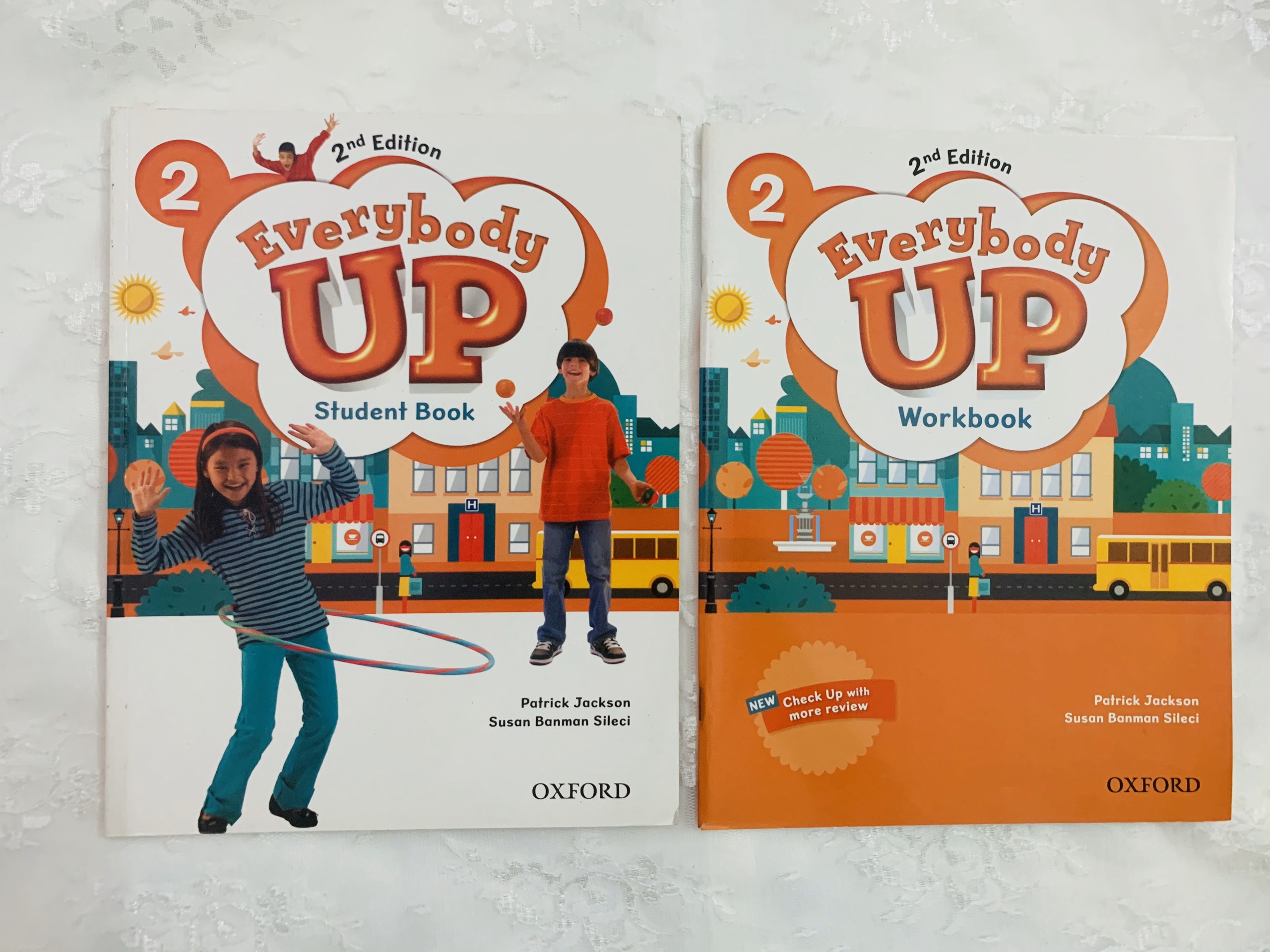 Bộ everybody up bản 2 rèn luyện thi