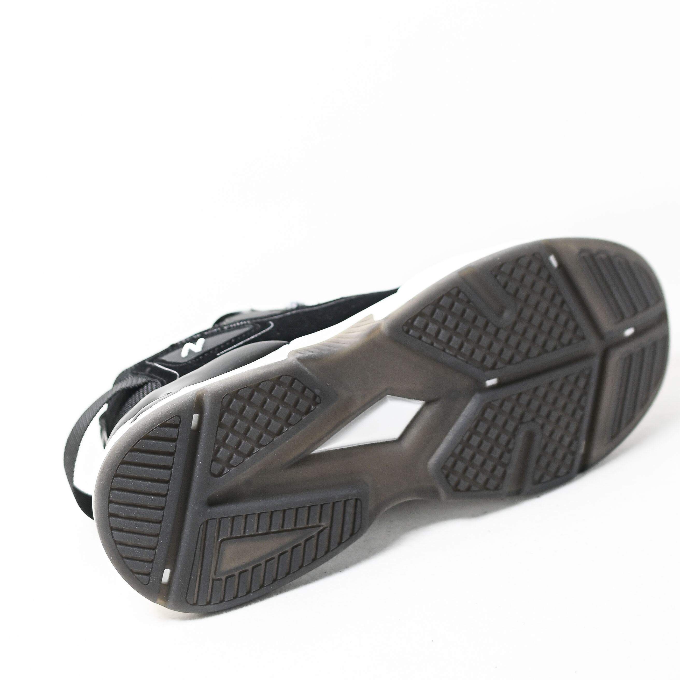 Giày thể thao nam thời trang