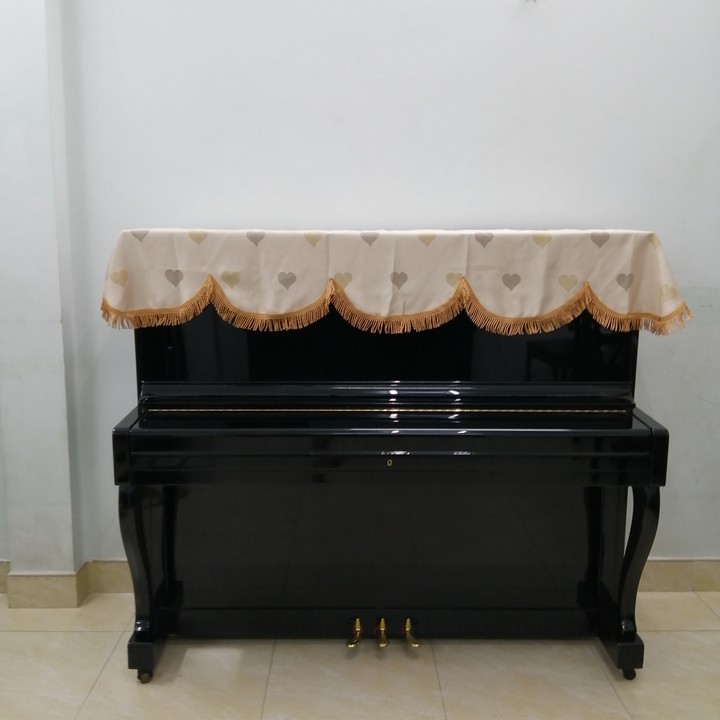 KHĂN PHỦ ĐÀN PIANO CƠ CHẤT VẢI DÀY MỀM MỊN MÀU KEM HỌA TIẾT TIM