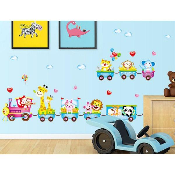 Decal dán tường hình đoàn tàu chở bầy thú