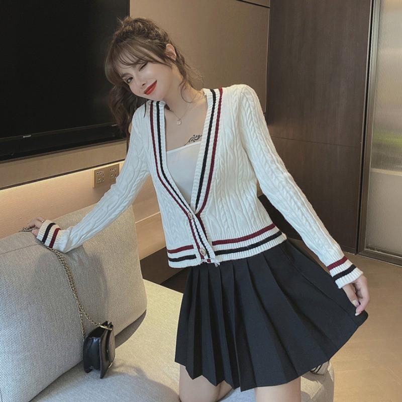 Áo cardigan dáng ngắn len mịn The24evre