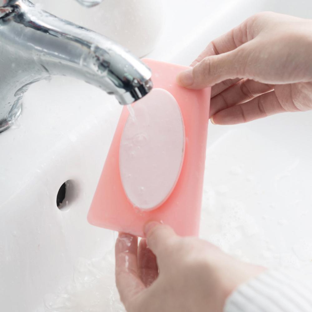 Giá đỡ điện thoại gắn tường an toàn trong khi sạc