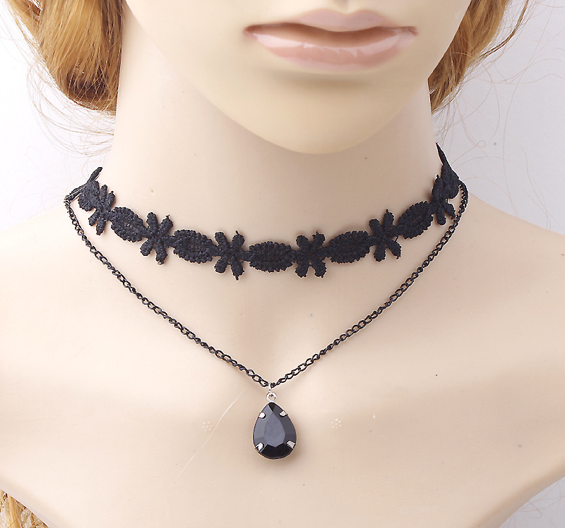 Dây chuyền choker giọt nước BHDC231