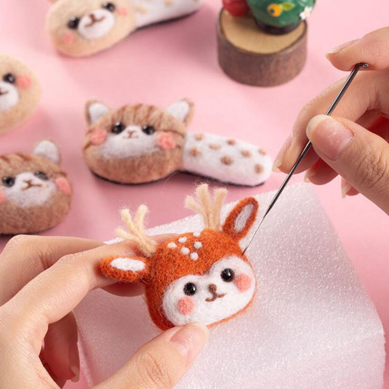 52pcs Needle Felting Kit with Felting Needles Beginner DIY Wool Projects