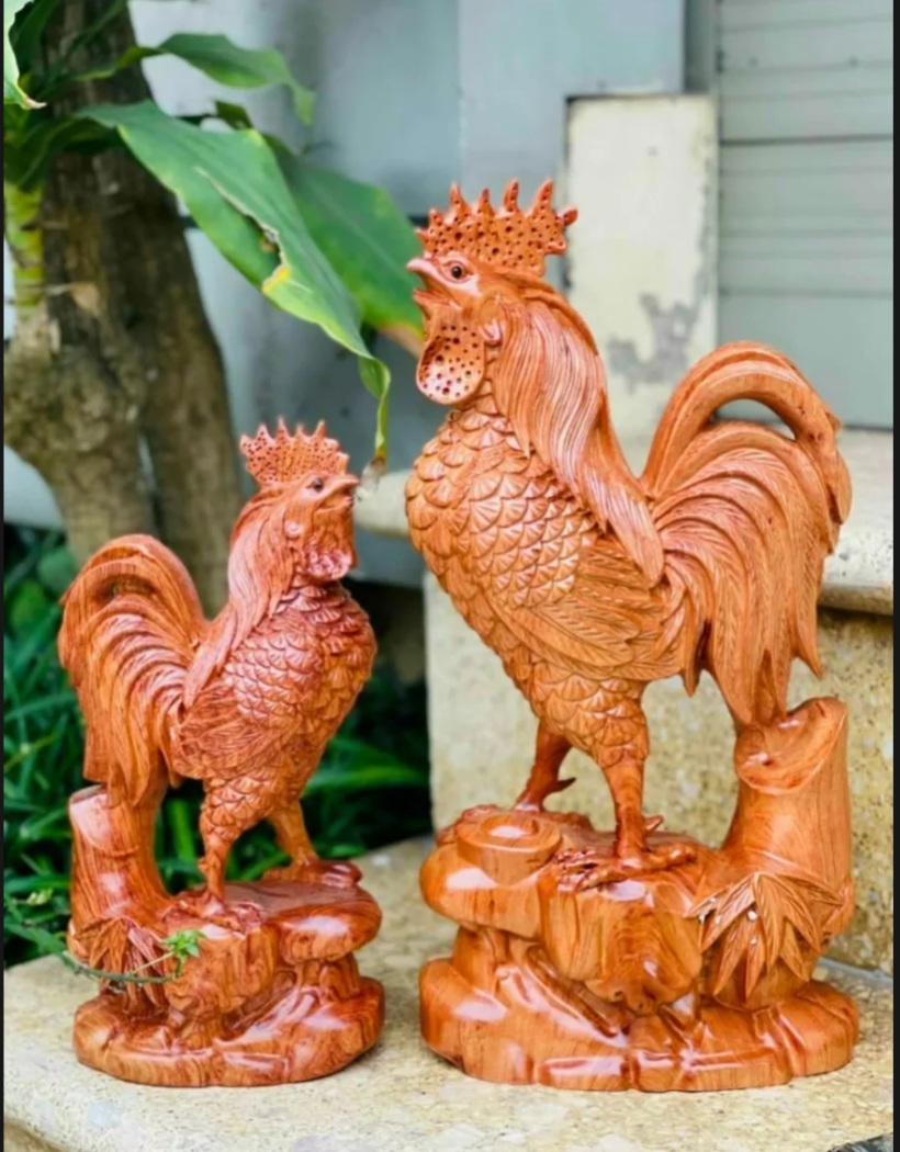 Tượng con Gà gỗ hương nguyên khối siêu đẹp cao 30cm