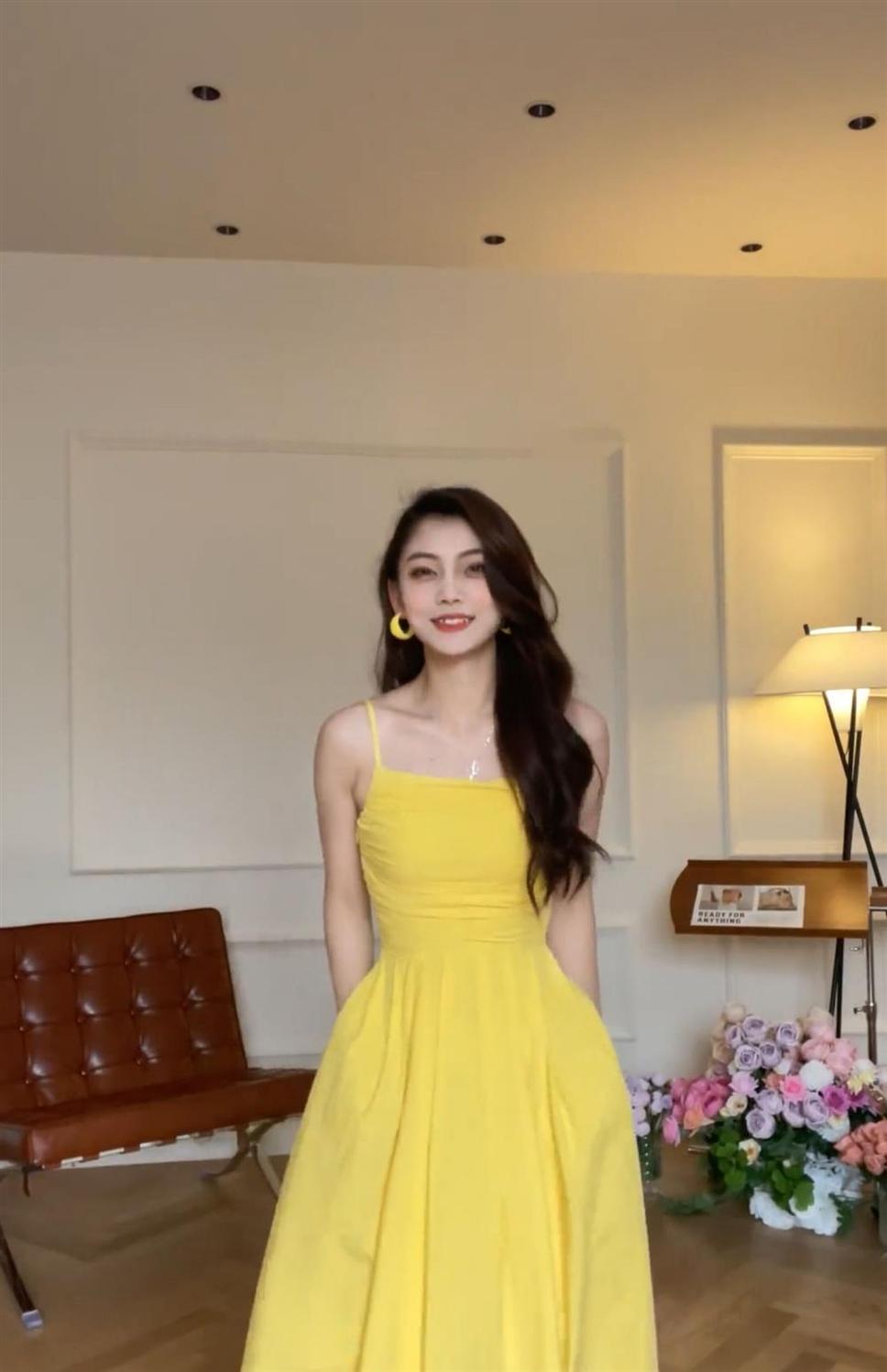 TOBE1SHOP Tea Break French Sling Dress 2023 Mùa hè bờ biển nghỉ mát thắt lưng có vẻ gầy màu vàng một chữ đầm dài