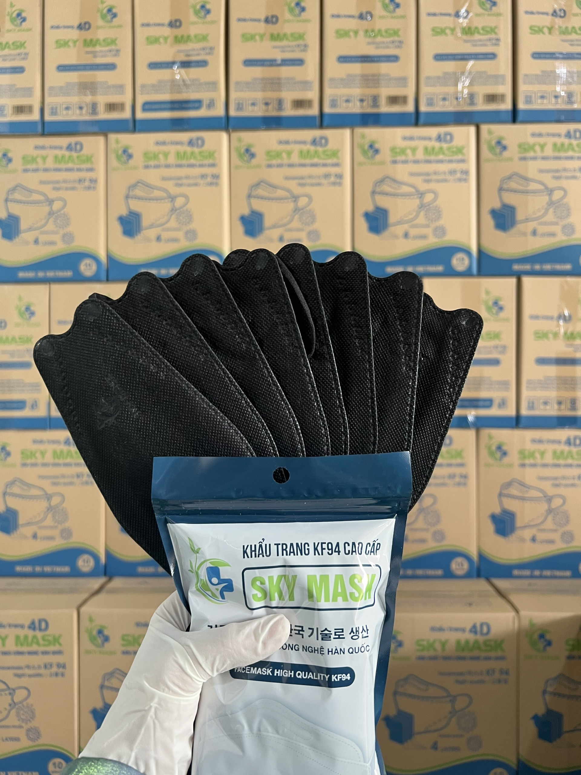 Thùng Khẩu Trang KF94 Sky Mask 4 Lớp Công Nghệ Hàn Quốc Kháng Khuẩn