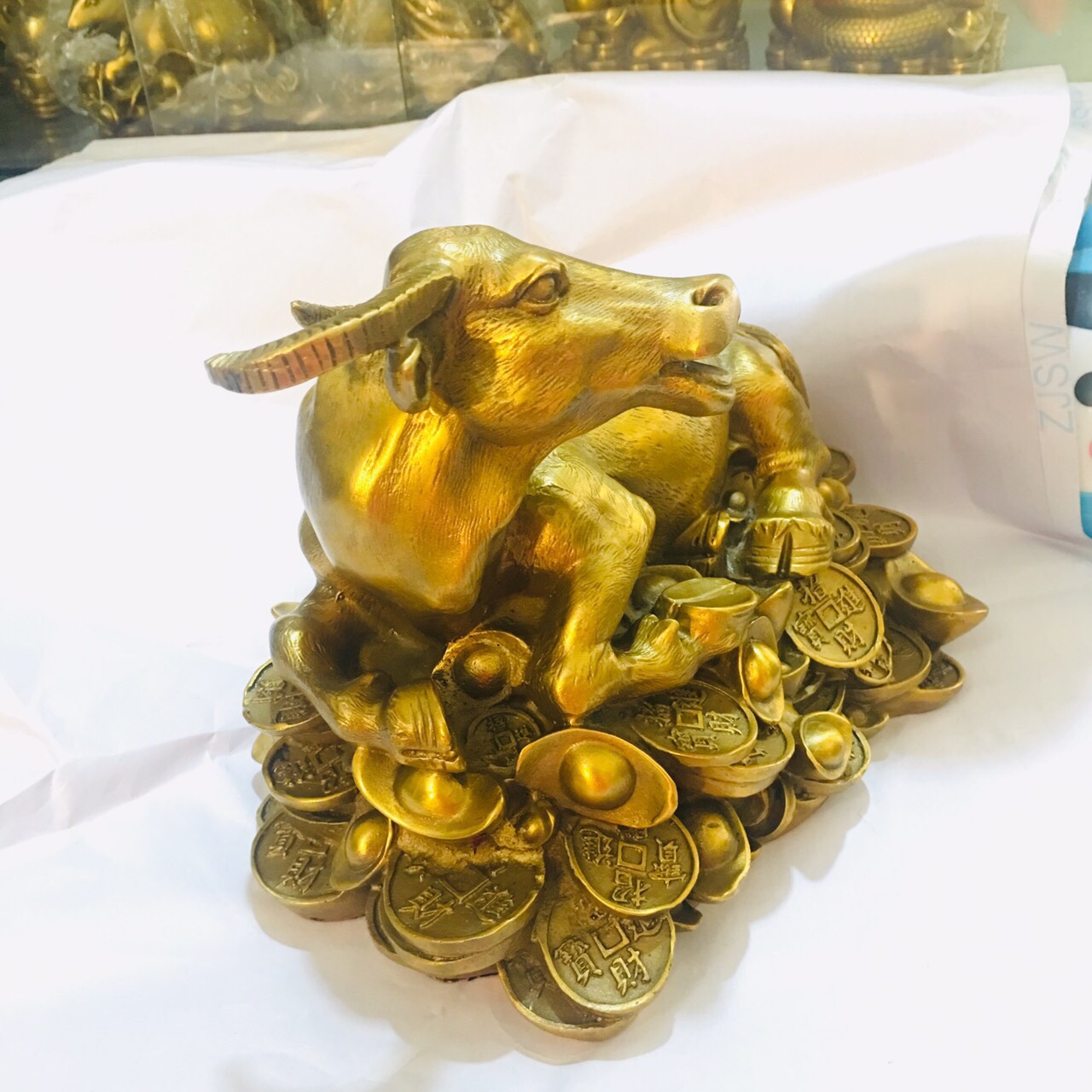 Tượng trâu đồng phong thủy dành cho người tuổi sửu