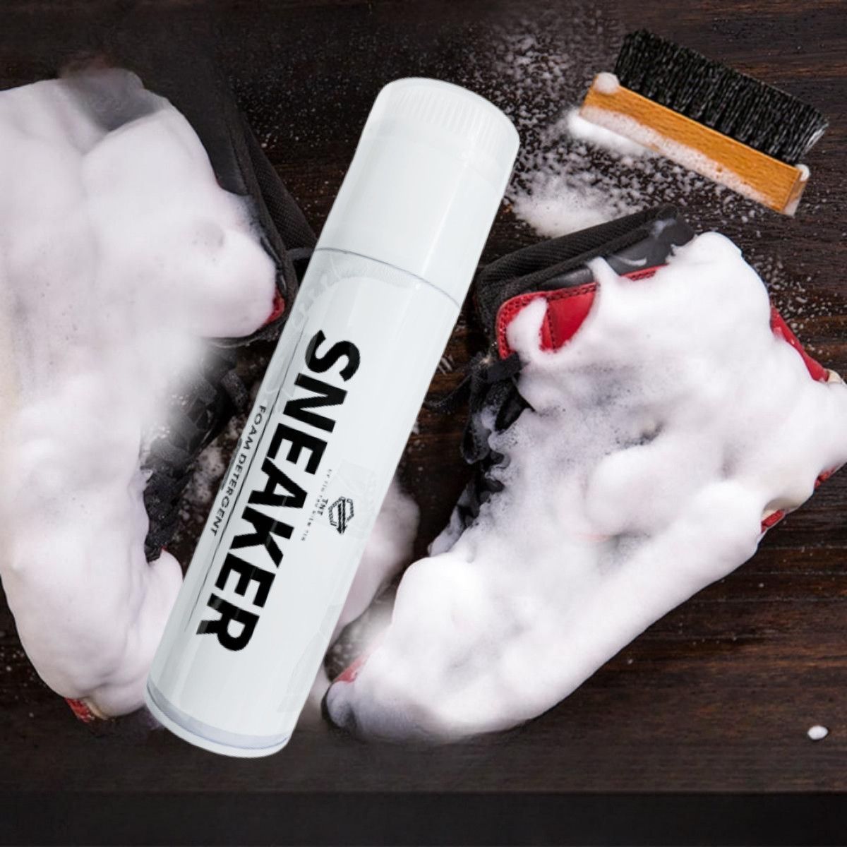 Chai Vệ Sinh Giày Bình Xịt Tạo Bọt Tuyết Sneaker