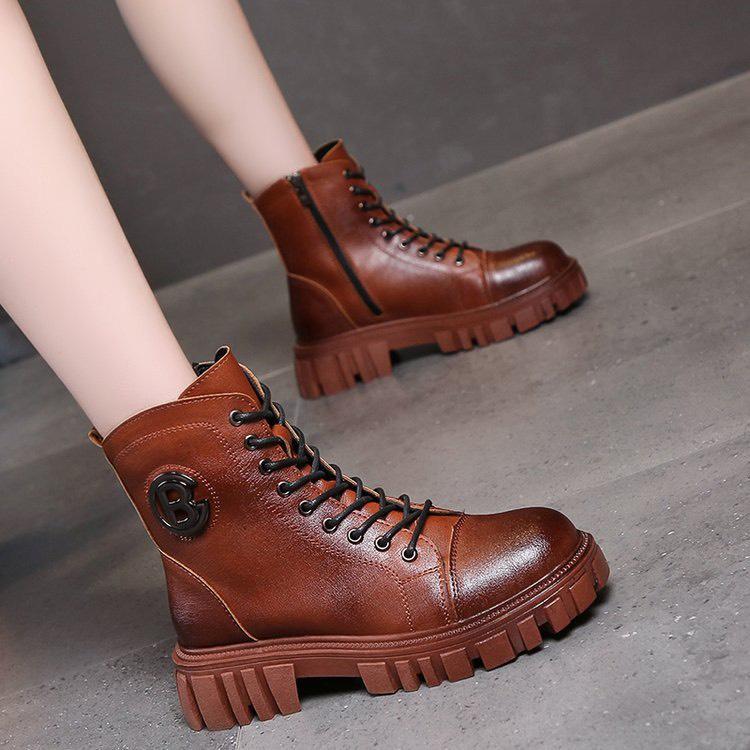 Bốt nữ chiến binh tag khuy chữ B (mã M02 - bốt khuy B