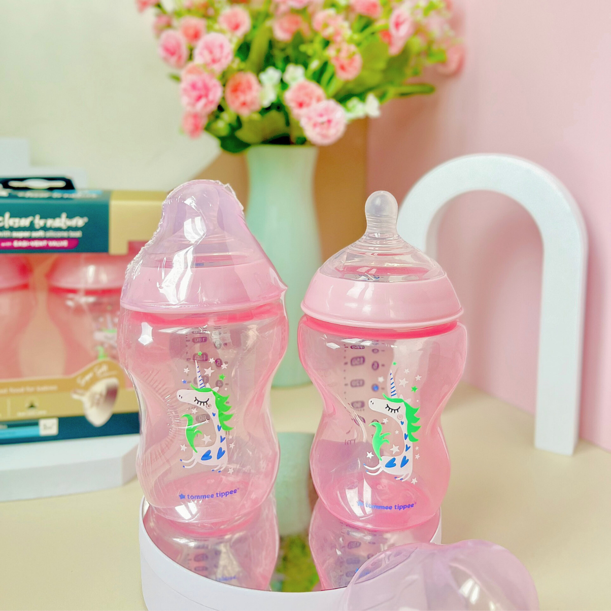 Bình Sữa Ty Siêu Mềm Tự Nhiên Tommee Tippee Closer To Nature 260ml, Núm Ty Đi Kèm 3-6 Tháng – Hồng (Bình Đôi)