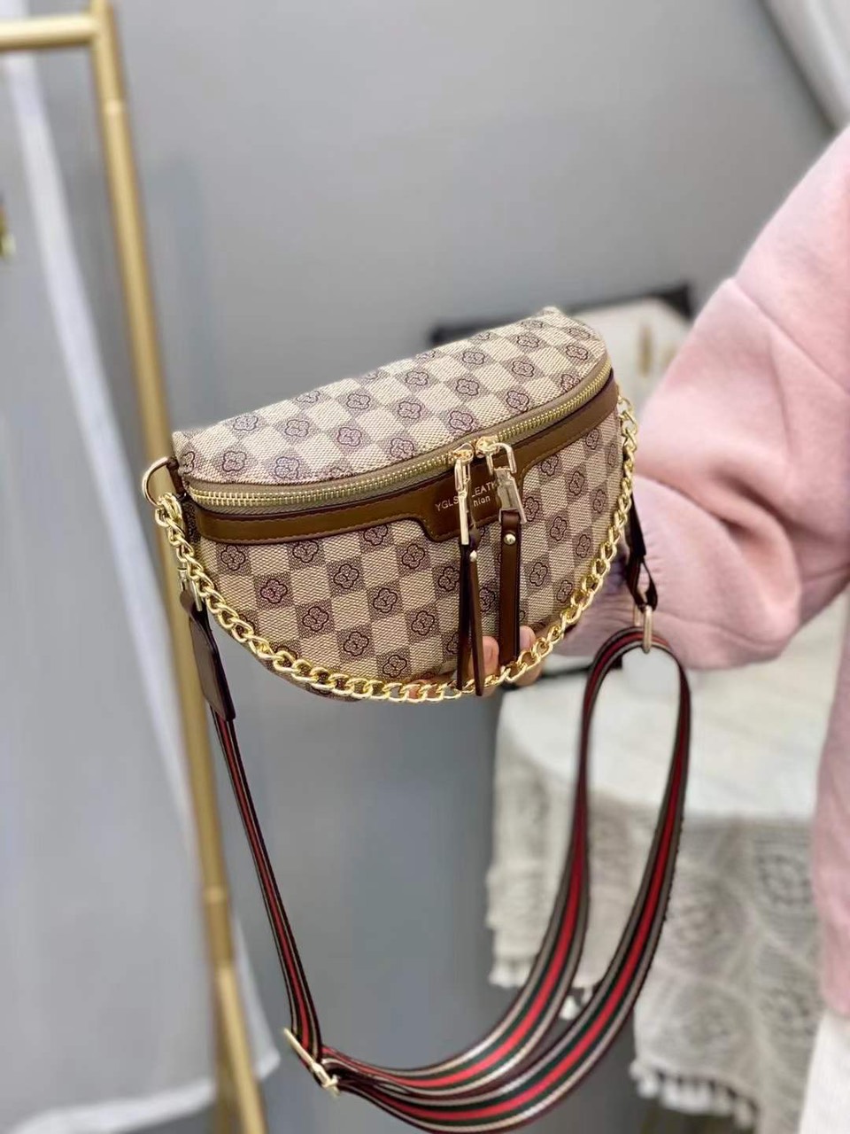 Túi bao tử nữ đeo ngực đeo hông crossbody bag nhiều ngăn da PU cao cấp họa tiết monogram thời trang trung niên Y2739