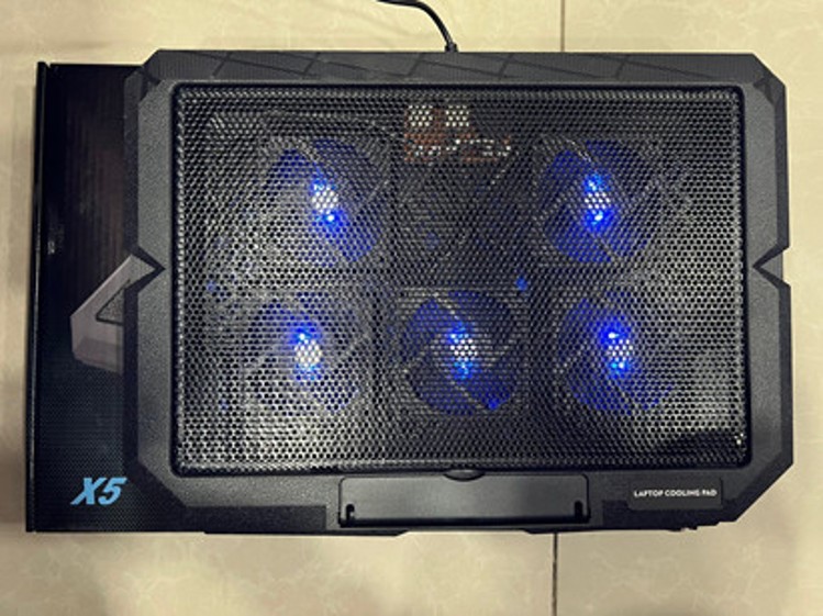 Đế tản nhiệt X5 cực êm 5 Fan